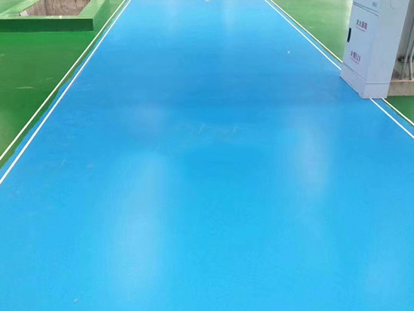环氧地坪漆的耐磨性与耐压性